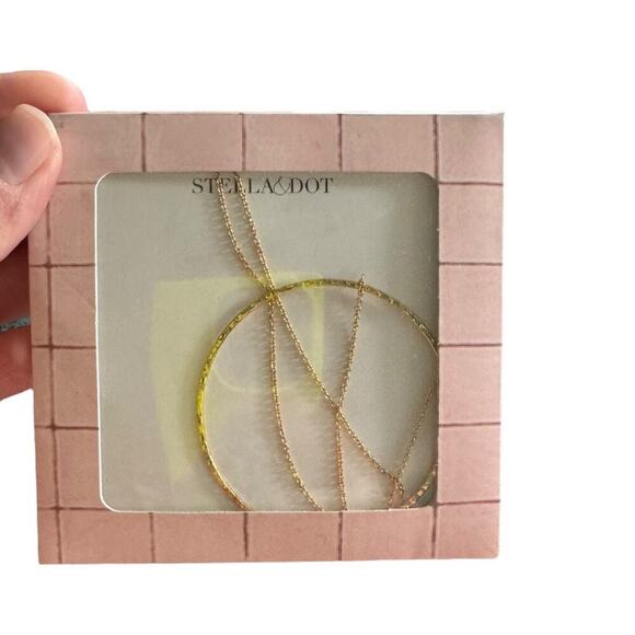 Stella & Dot Essential Hammered Hoop Pendant Gold Necklace Classic Statement OS - Picture 2 of 10